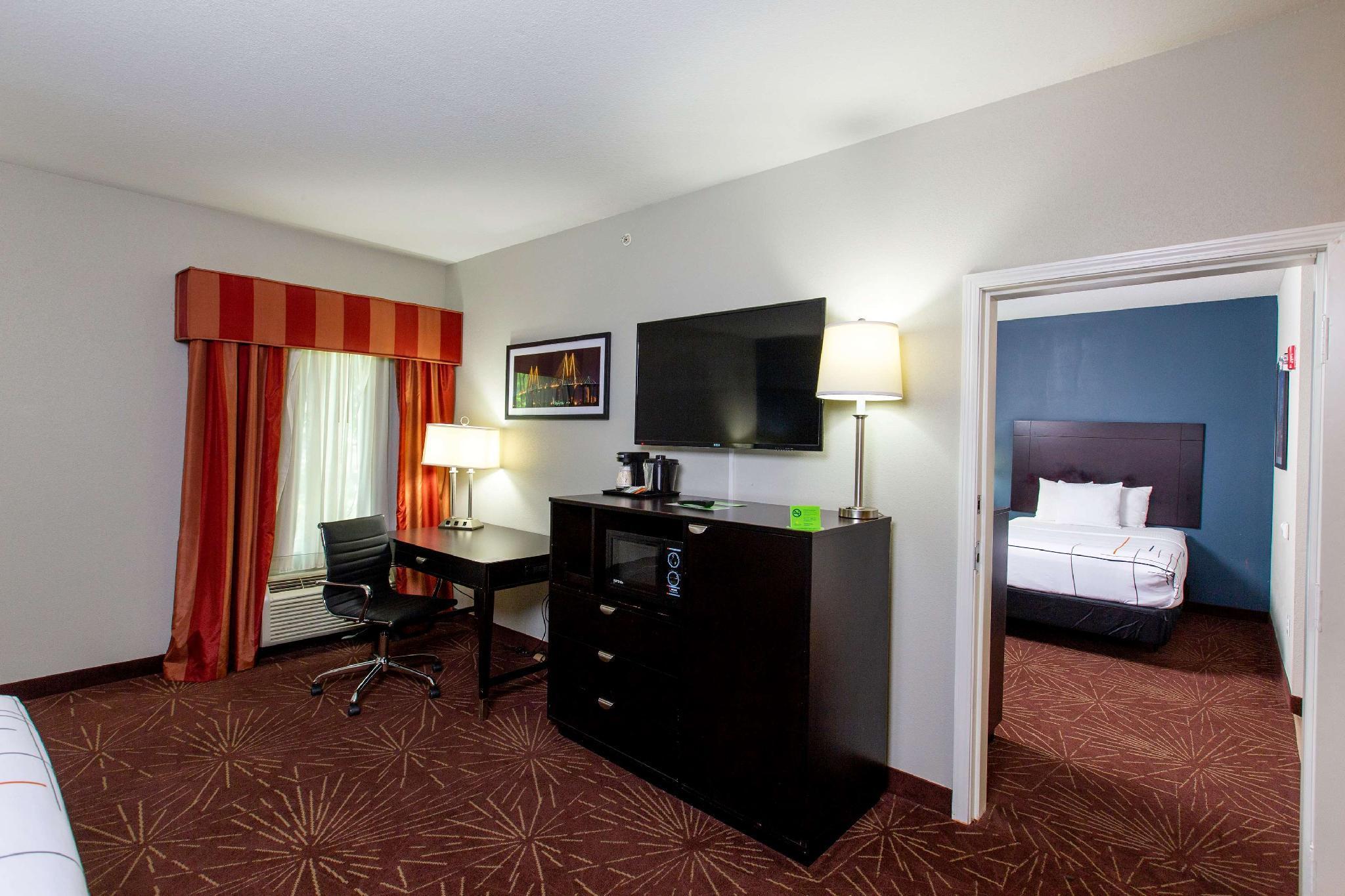 La Quinta By Wyndham Houston East At Normandy Hotel Exterior photo