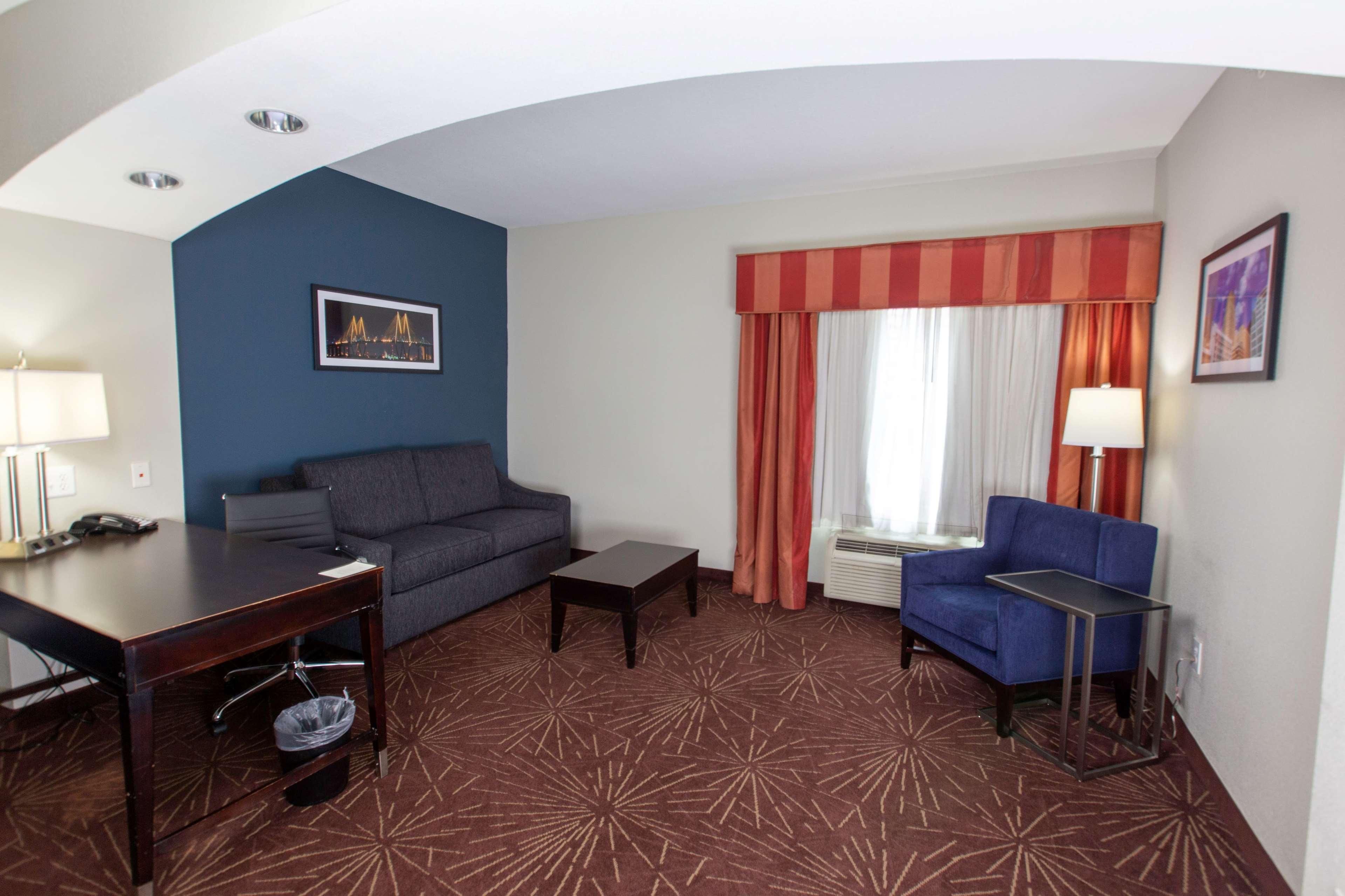 La Quinta By Wyndham Houston East At Normandy Hotel Exterior photo