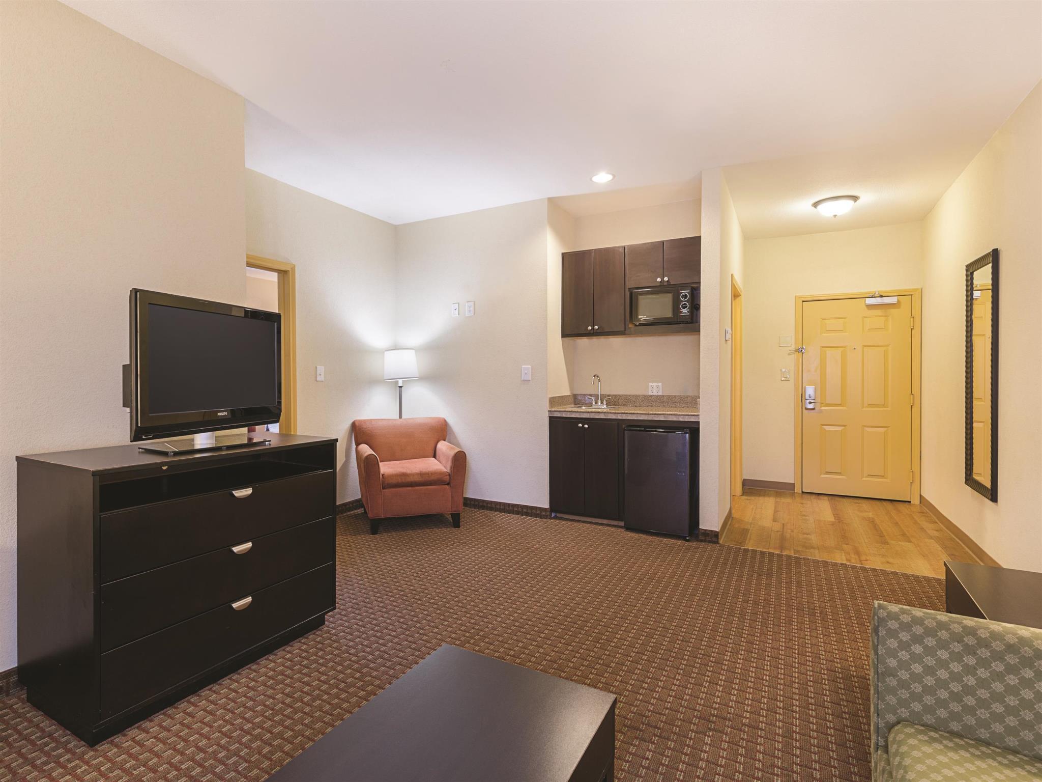 La Quinta By Wyndham Houston East At Normandy Hotel Exterior photo
